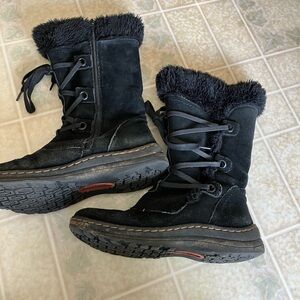 Bare Traps Aide side zip lace up black suede Boots size 7.5